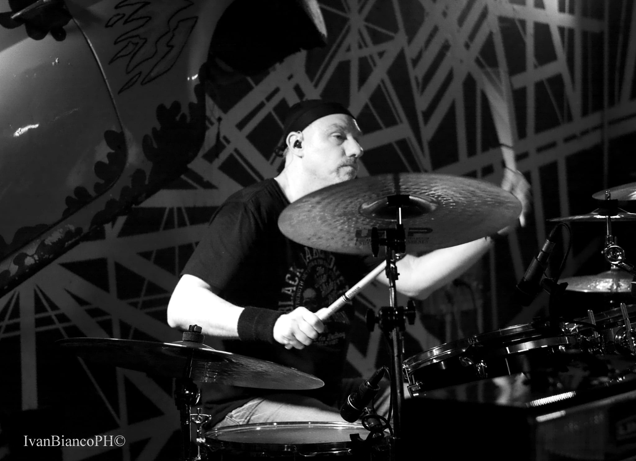 Heavy metal live